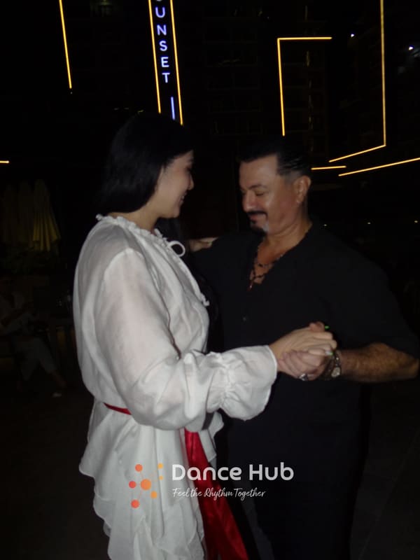 DANCEHUB-005571.jpg