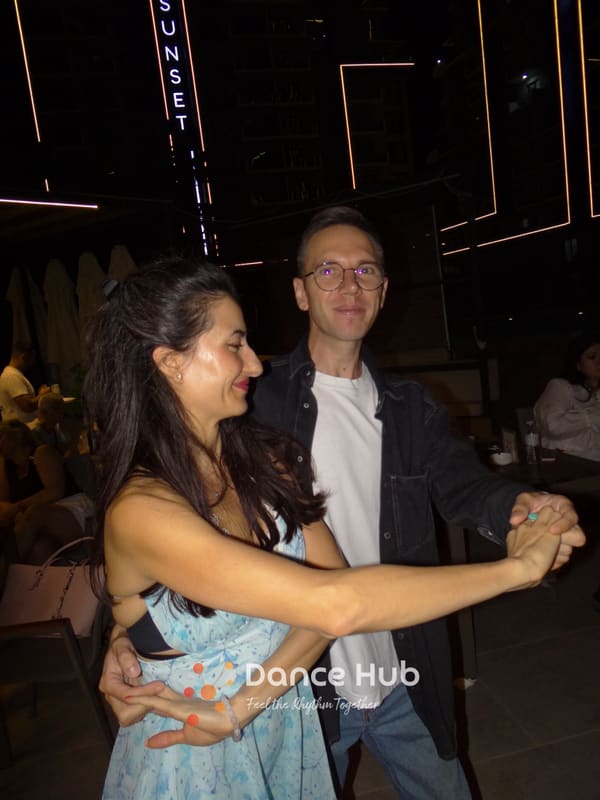 DANCEHUB-005601.jpg