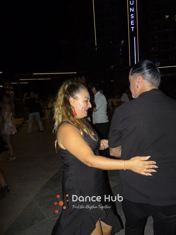 DANCEHUB-005603.jpg