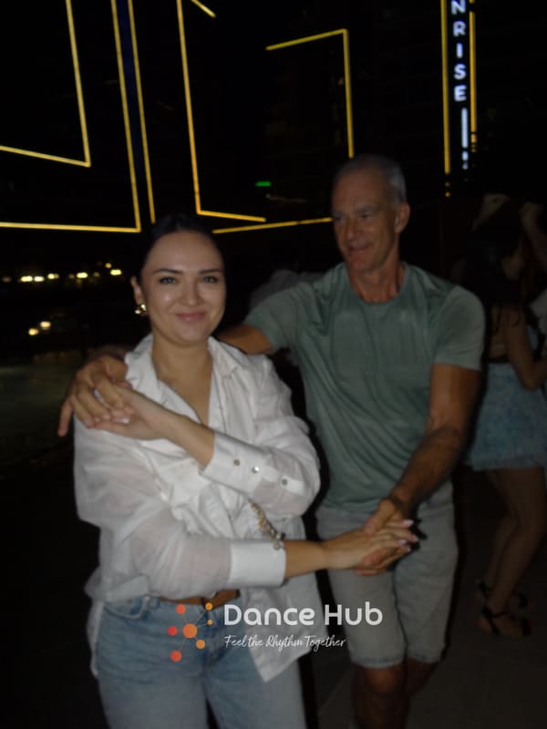 DANCEHUB-005607.jpg