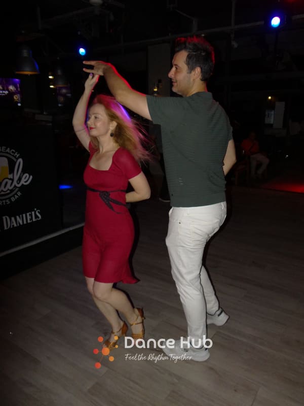 DANCEHUB-004854.jpg