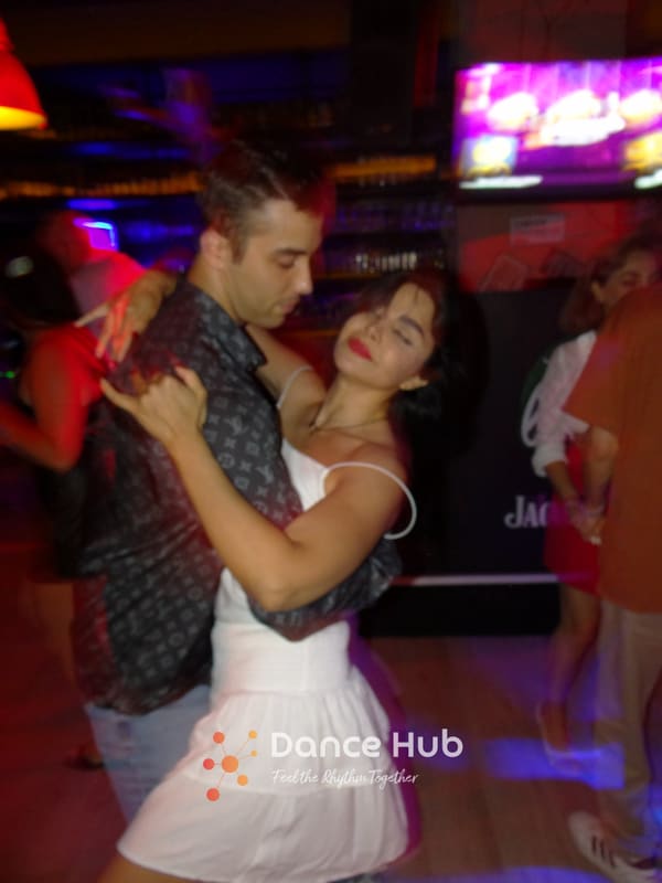 DANCEHUB-004872.jpg