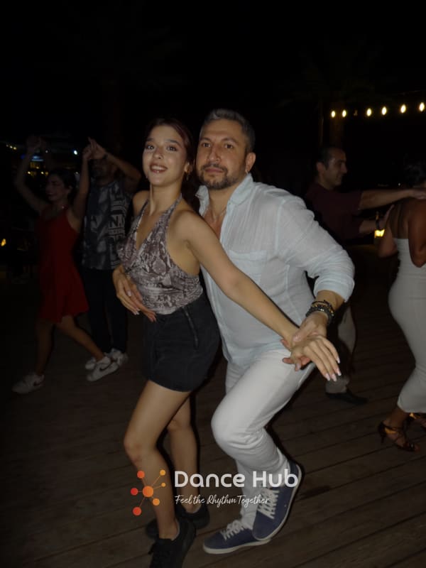 DANCEHUB-003530.jpg