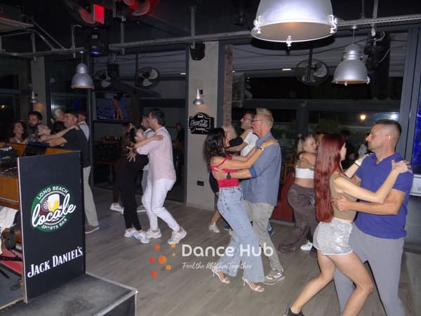 DANCEHUB-000995.jpg