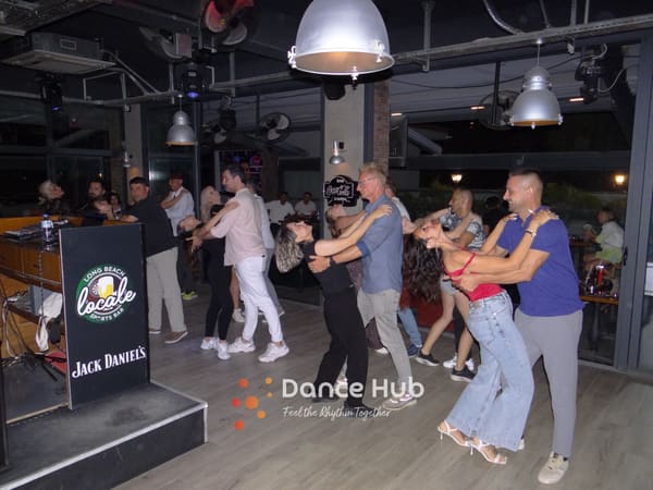 DANCEHUB-000996.jpg