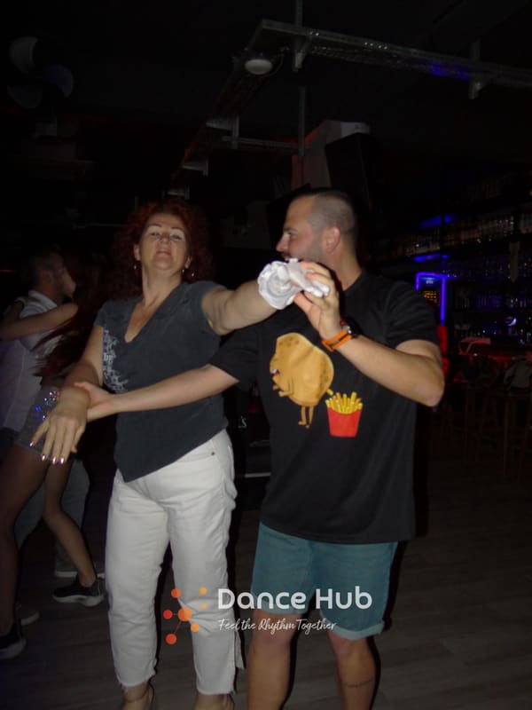 DANCEHUB-001000.jpg