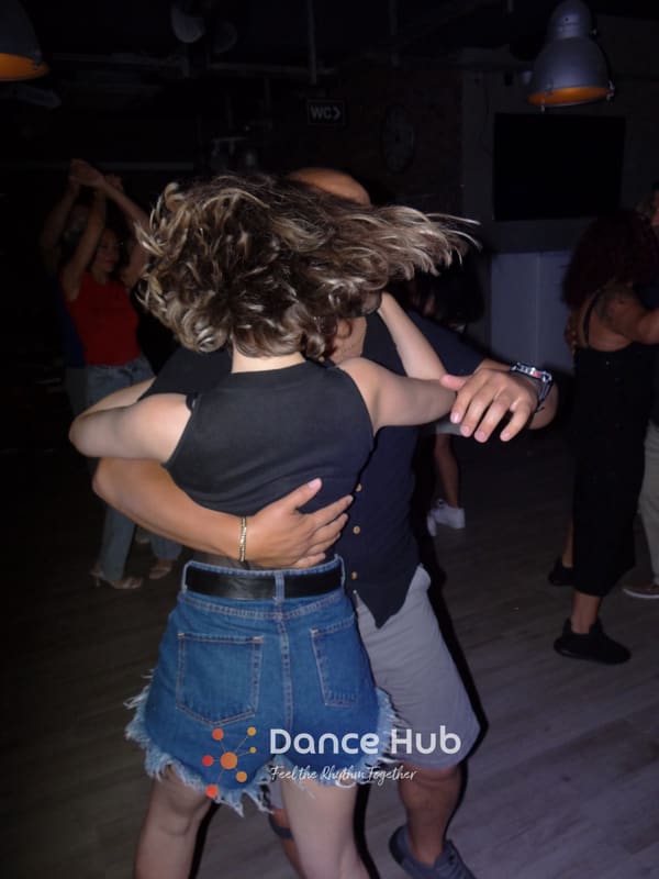 DANCEHUB-001002.jpg