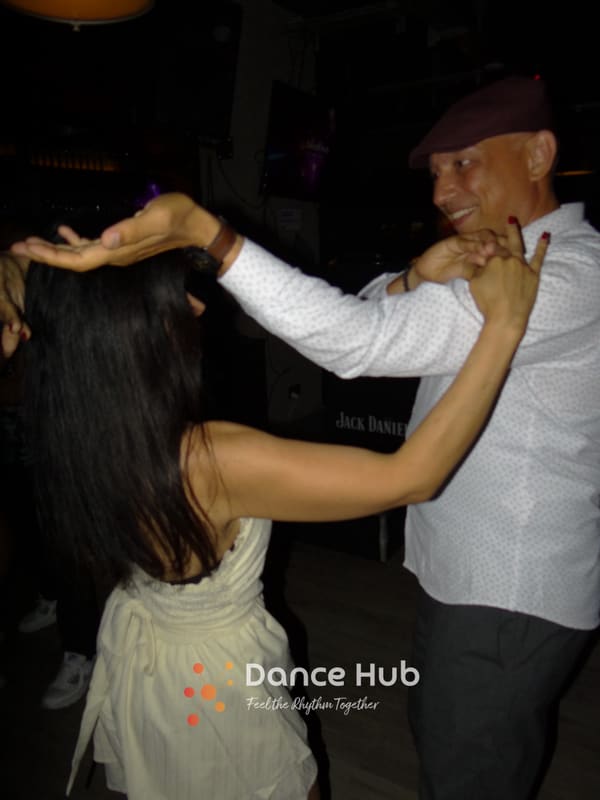DANCEHUB-001005.jpg