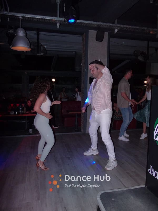 DANCEHUB-001007.jpg