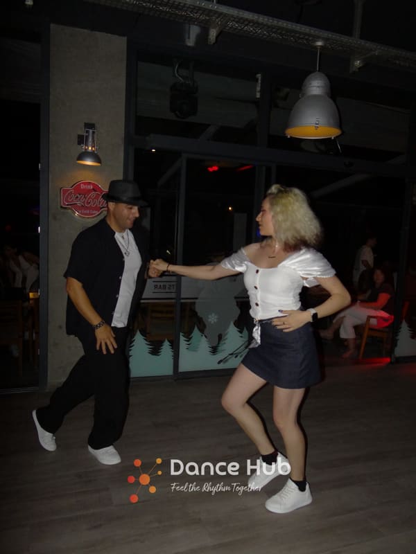DANCEHUB-001008.jpg
