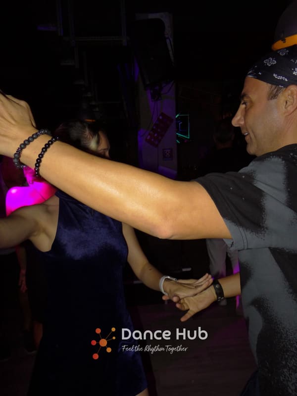 DANCEHUB-005820.jpg