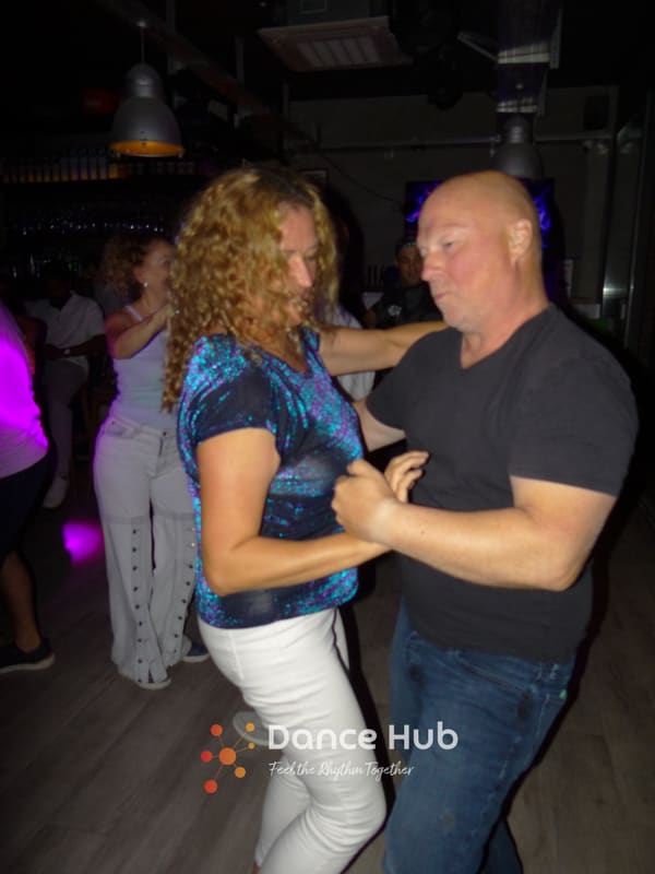 DANCEHUB-005835.jpg