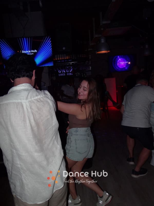 DANCEHUB-005851.jpg