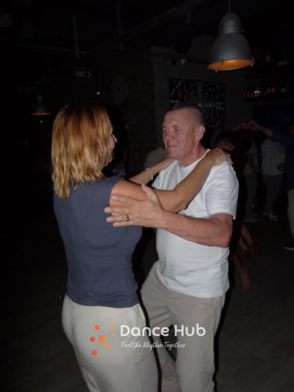 DANCEHUB-005854.jpg