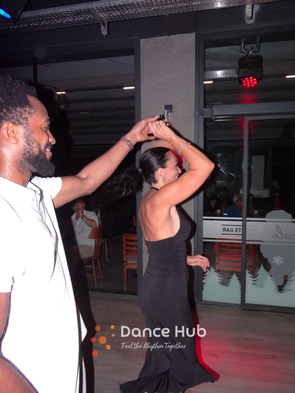 DANCEHUB-005879.jpg