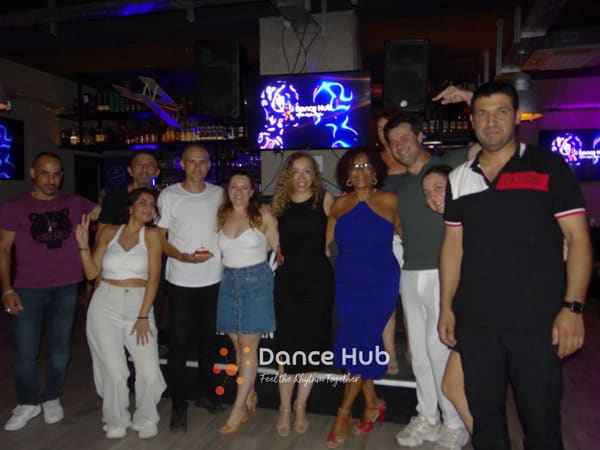 DANCEHUB-002392.jpg