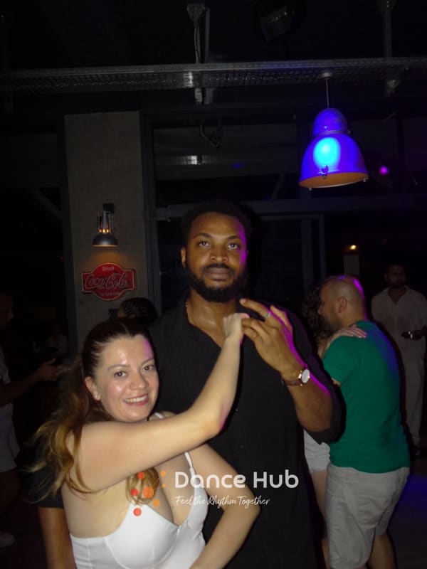 DANCEHUB-002408.jpg