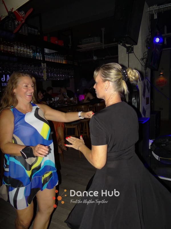 DANCEHUB-002418.jpg