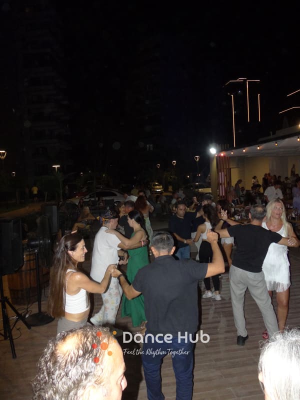 DANCEHUB-003818.jpg
