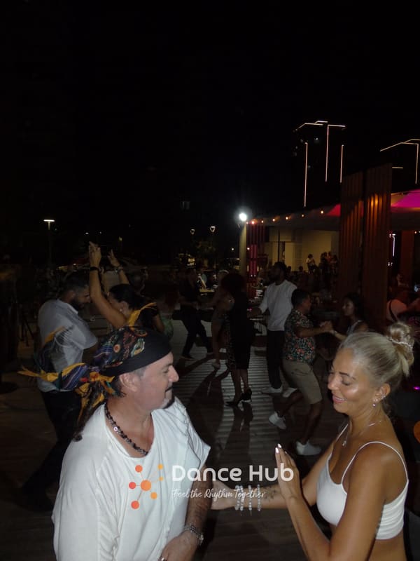 DANCEHUB-003825.jpg