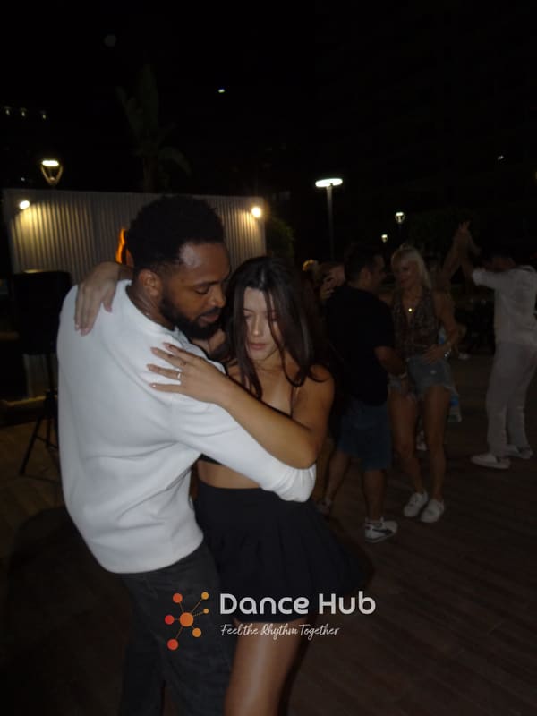 DANCEHUB-003842.jpg