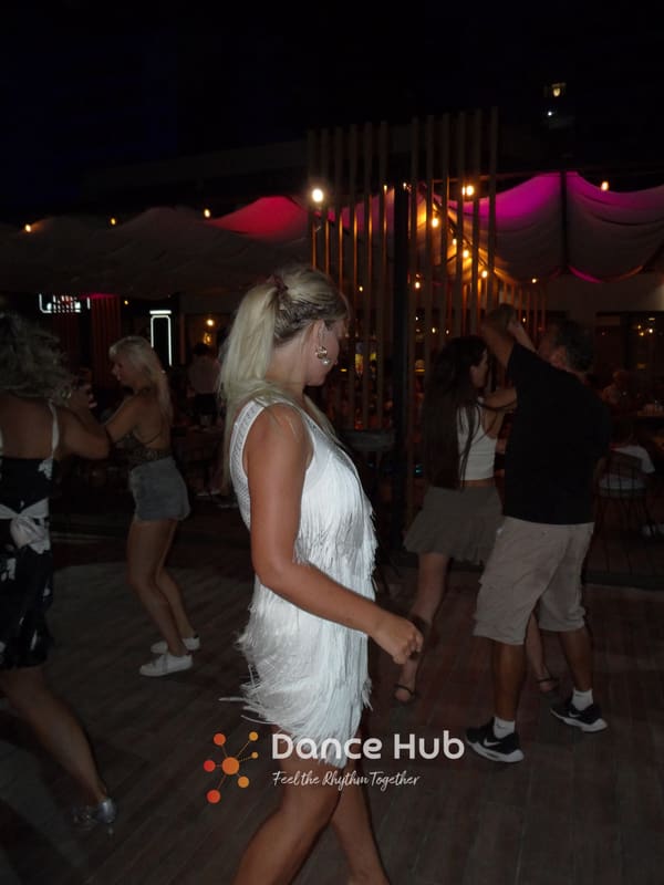 DANCEHUB-003852.jpg