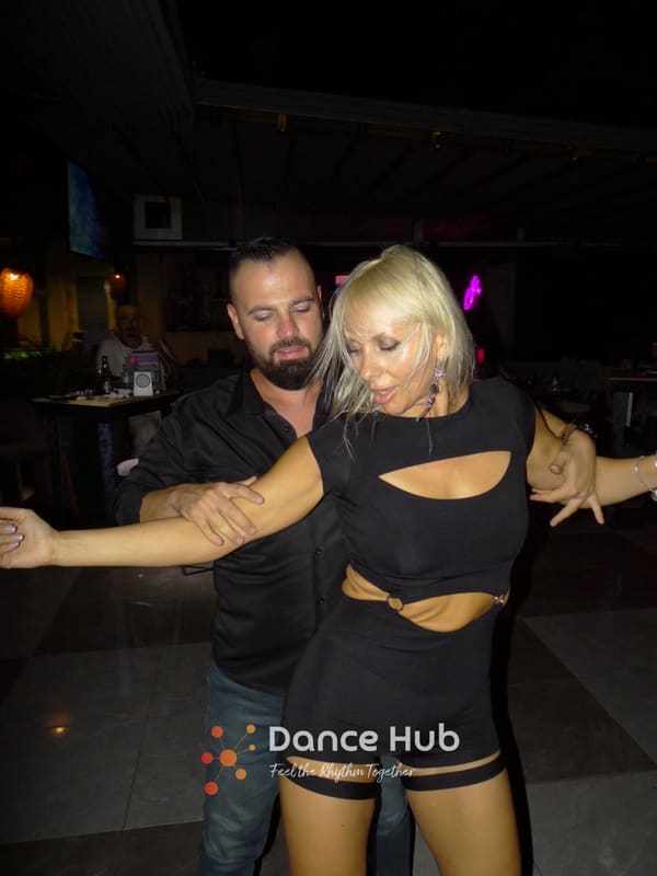 DANCEHUB-003871.jpg