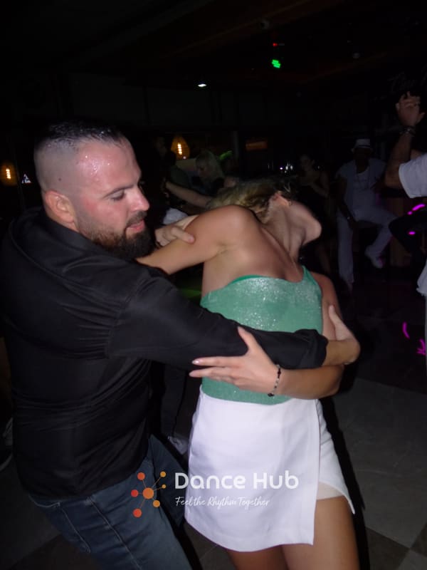 DANCEHUB-003884.jpg