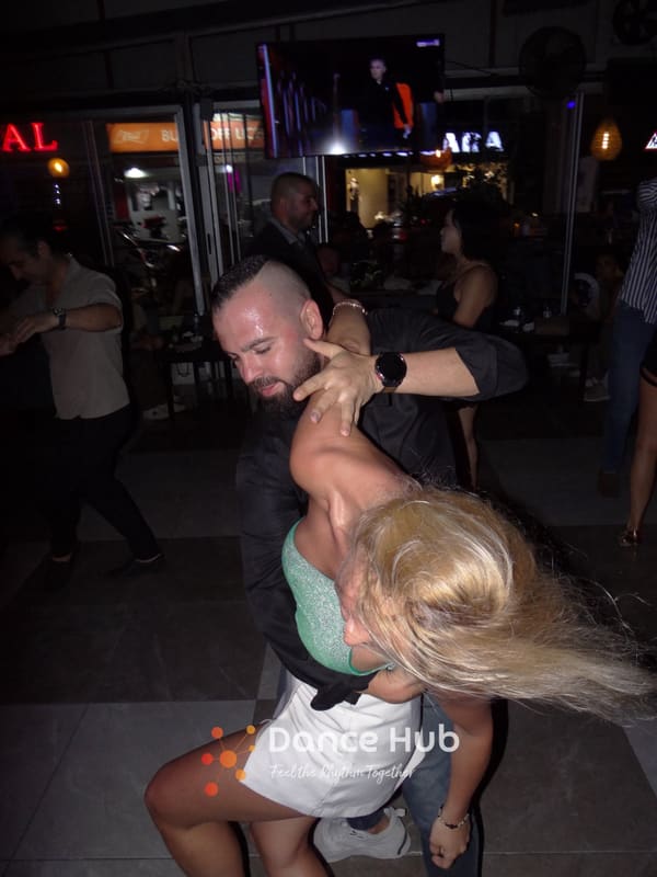 DANCEHUB-003885.jpg