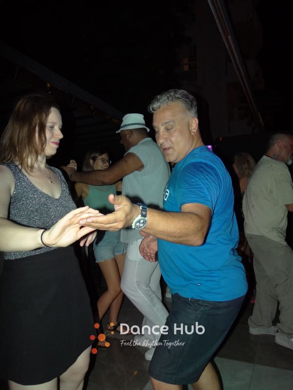 DANCEHUB-003891.jpg