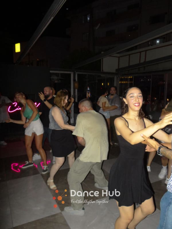 DANCEHUB-003920.jpg