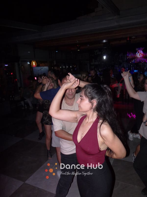 DANCEHUB-003940.jpg