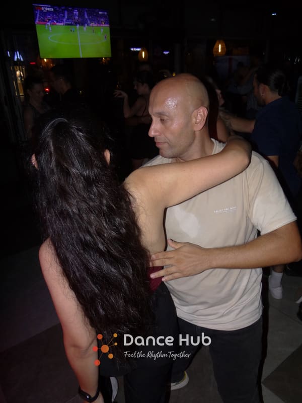 DANCEHUB-003942.jpg
