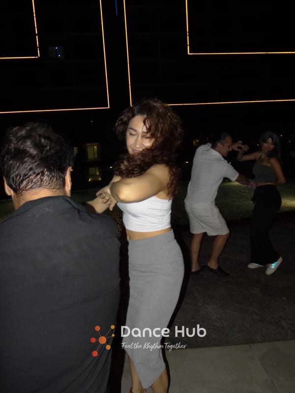 DANCEHUB-002432.jpg