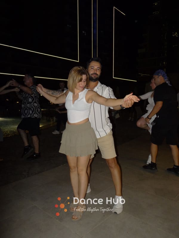 DANCEHUB-002440.jpg