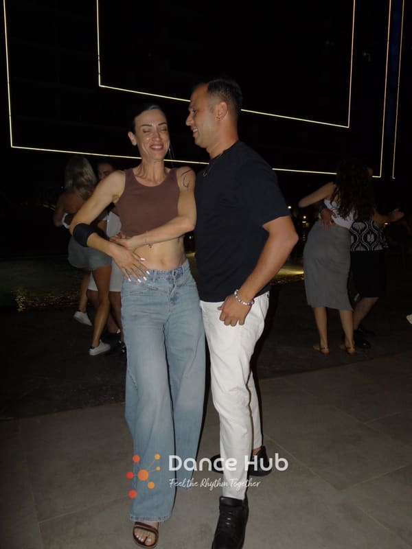 DANCEHUB-002443.jpg
