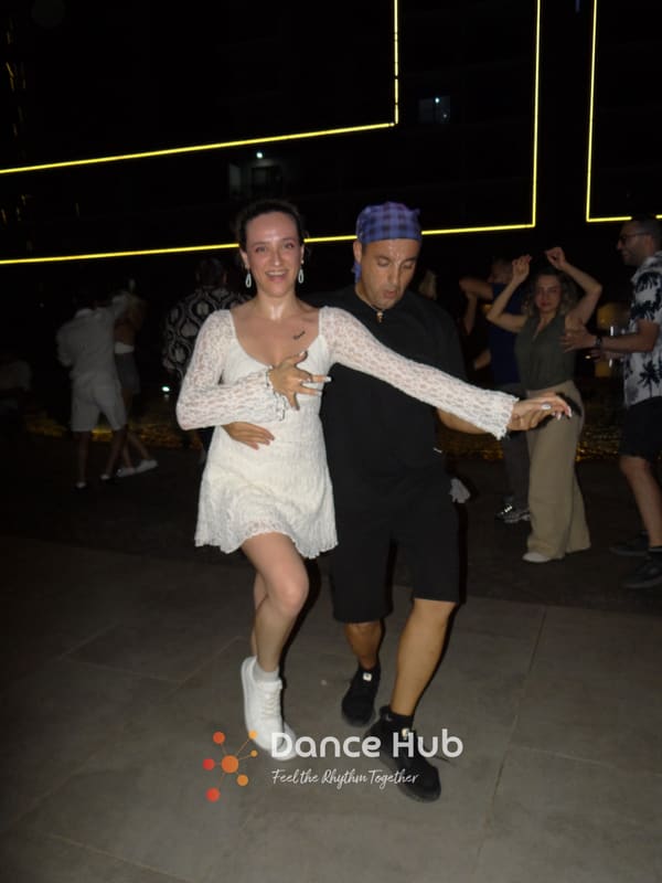 DANCEHUB-002445.jpg