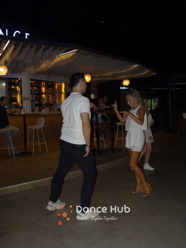 DANCEHUB-002460.jpg