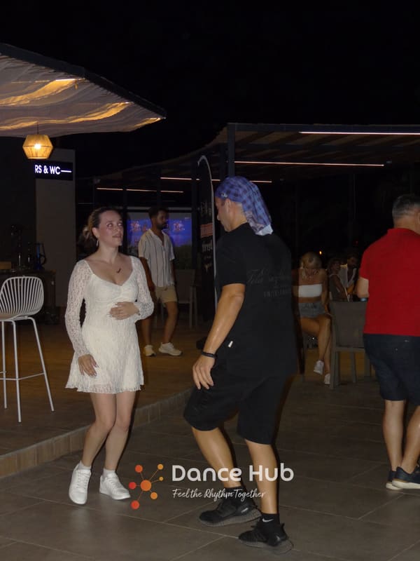 DANCEHUB-002462.jpg