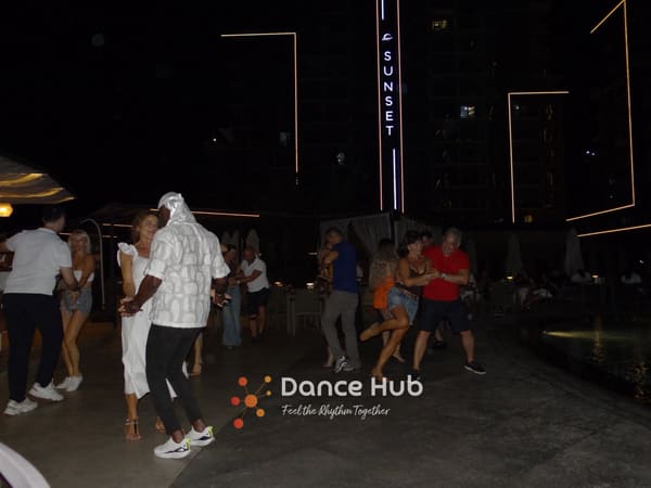 DANCEHUB-002471.jpg