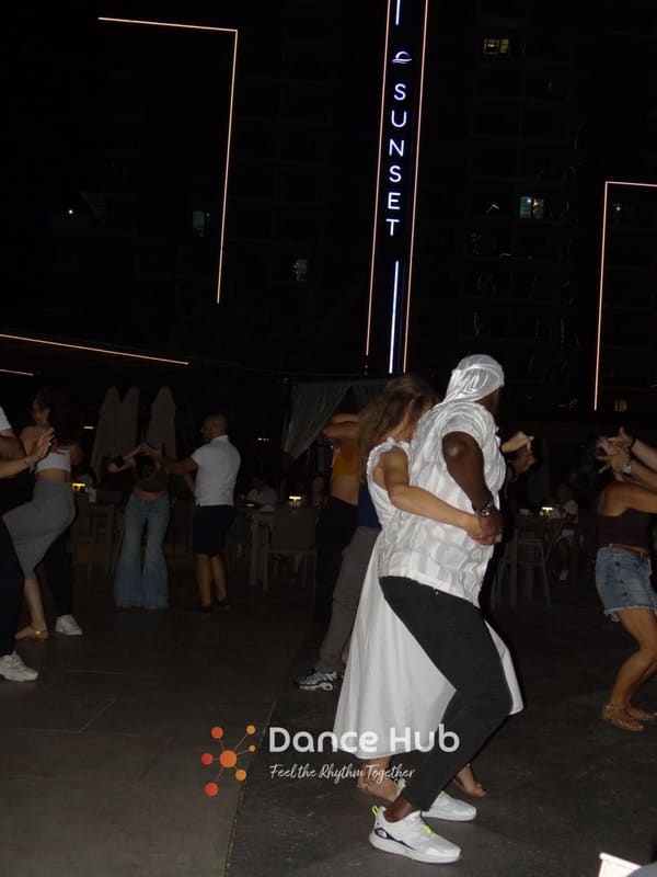 DANCEHUB-002472.jpg