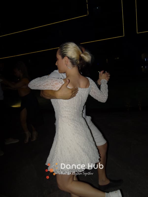 DANCEHUB-002494.jpg