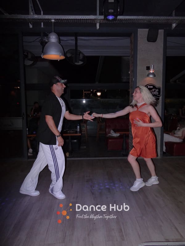 DANCEHUB-001234.jpg