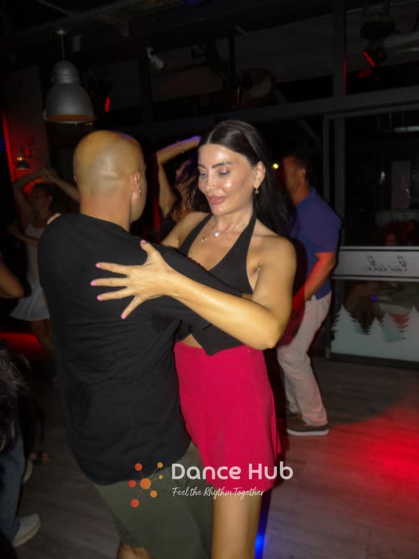DANCEHUB-003972.jpg