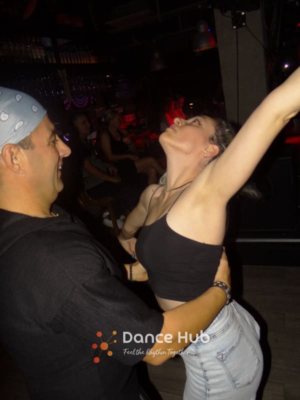 DANCEHUB-003990.jpg
