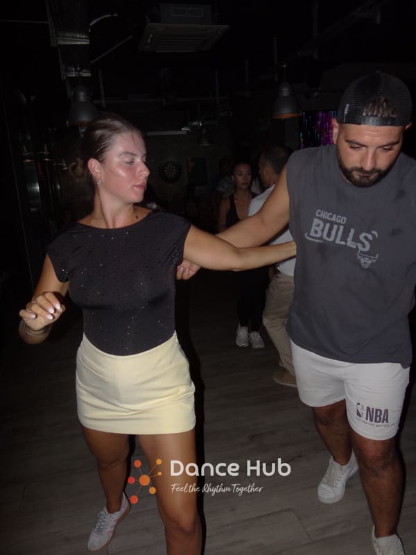 DANCEHUB-003994.jpg