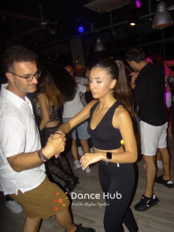 DANCEHUB-004034.jpg