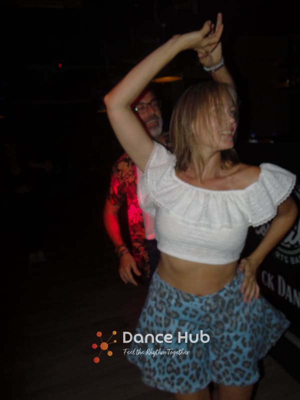 DANCEHUB-004042.jpg