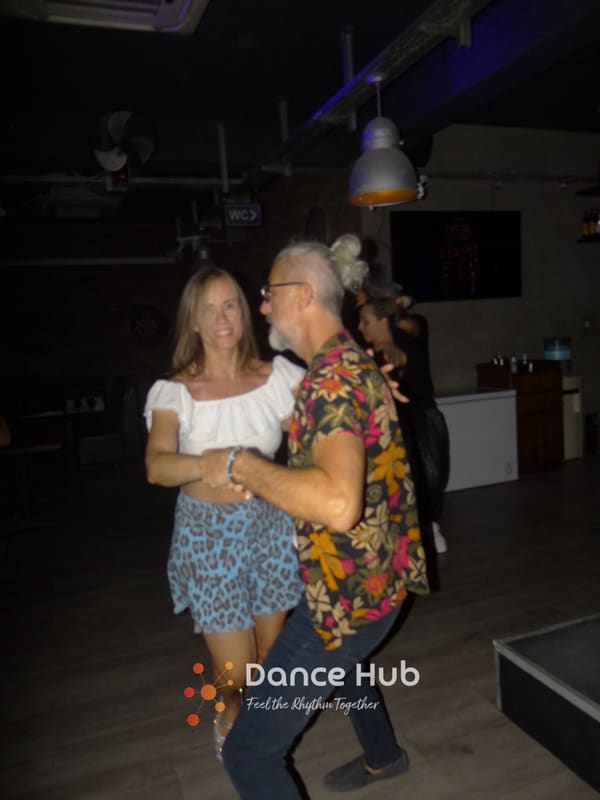 DANCEHUB-004043.jpg