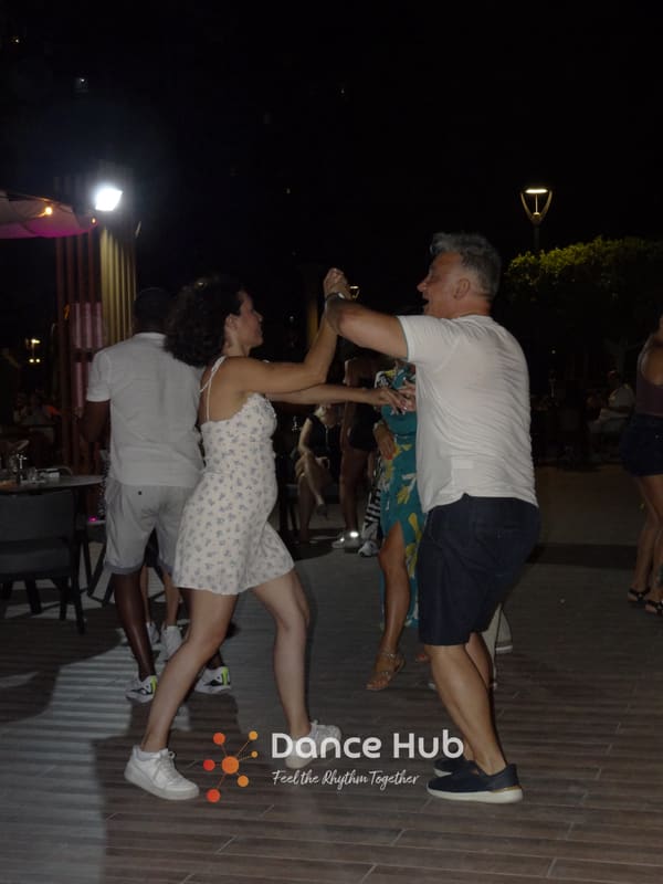 DANCEHUB-002526.jpg